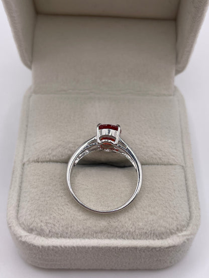 9ct white gold fancy sapphire ring
