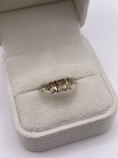 9ct gold quartz and diamond ring
