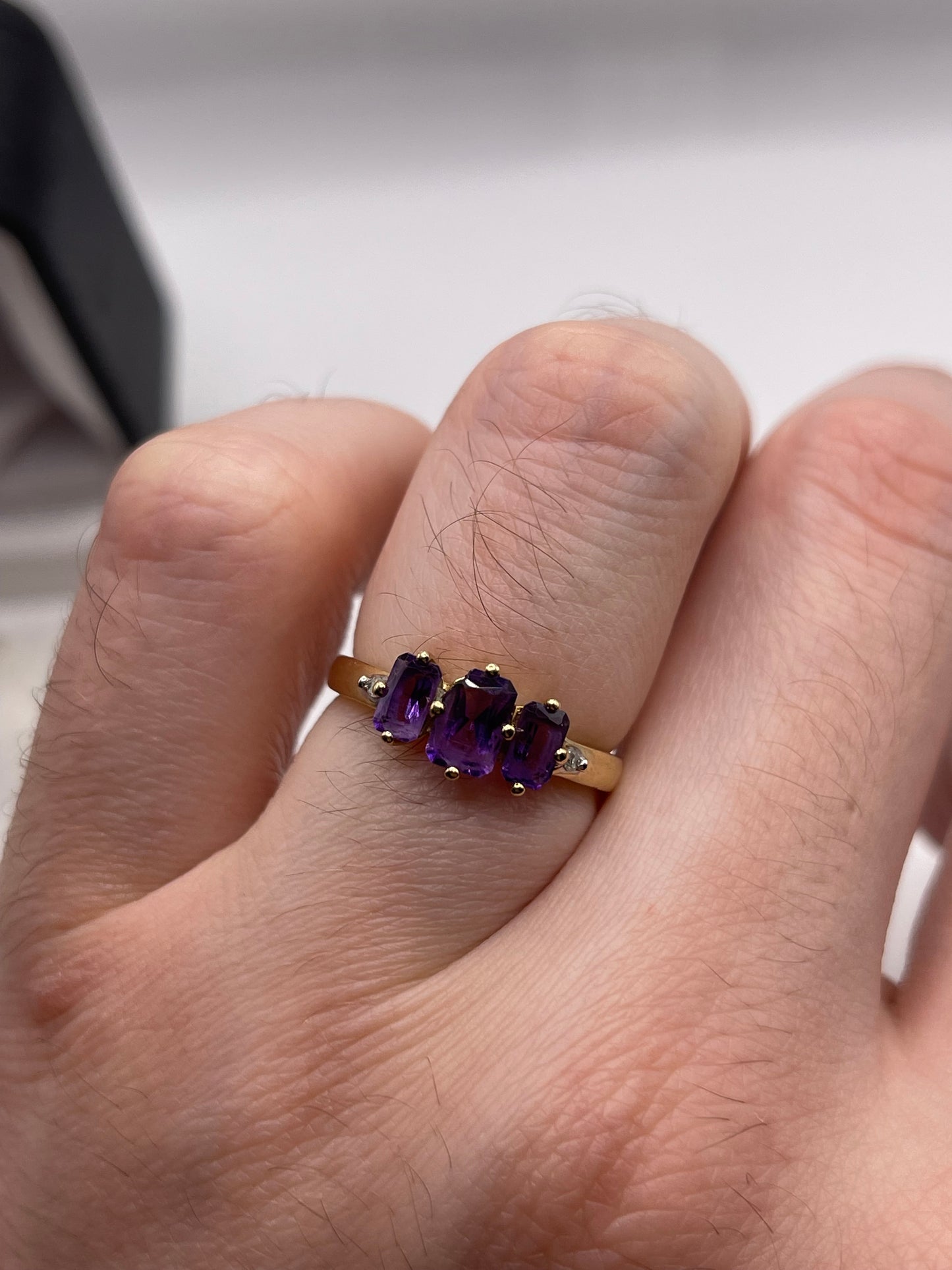 9ct gold amethyst and diamond ring
