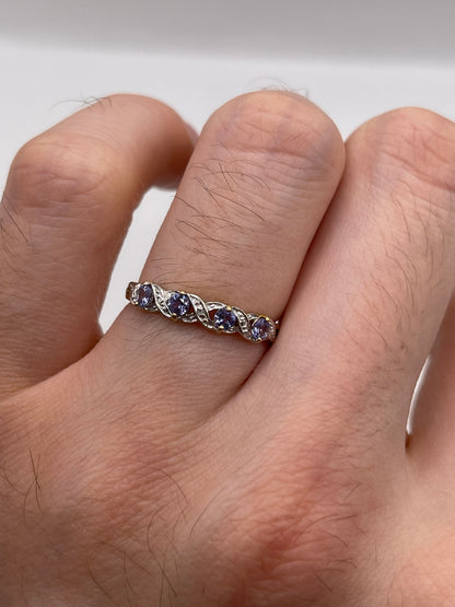 9ct gold tanzanite and diamond ring