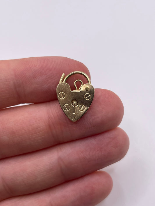 9ct gold padlock 6