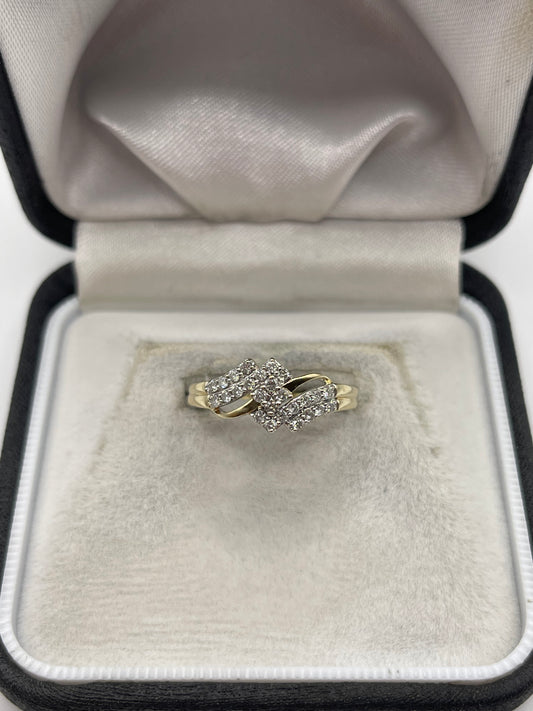 9ct gold diamond cluster ring