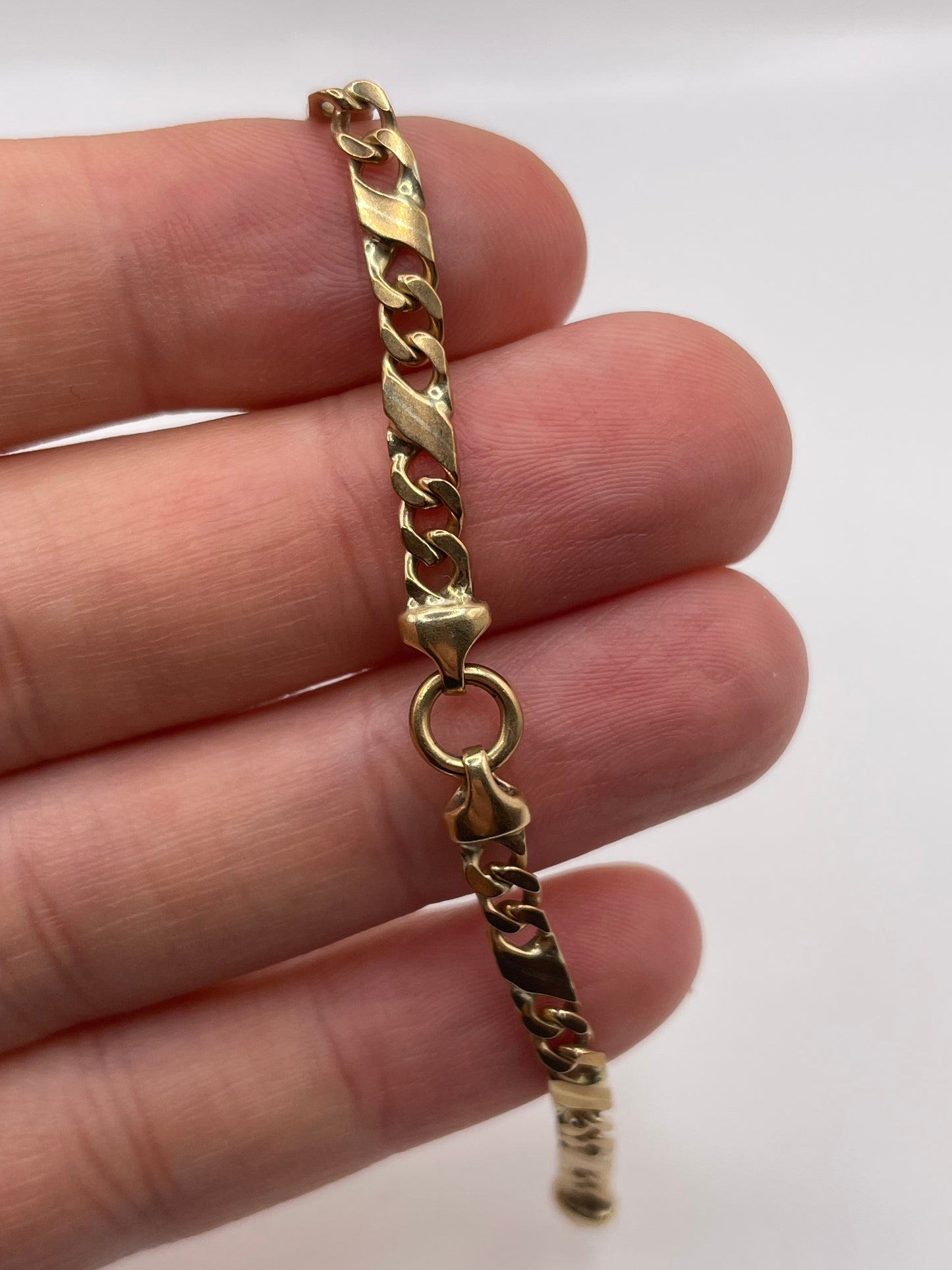 9ct gold bracelet