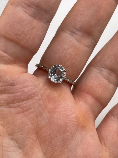 Silver topaz ring