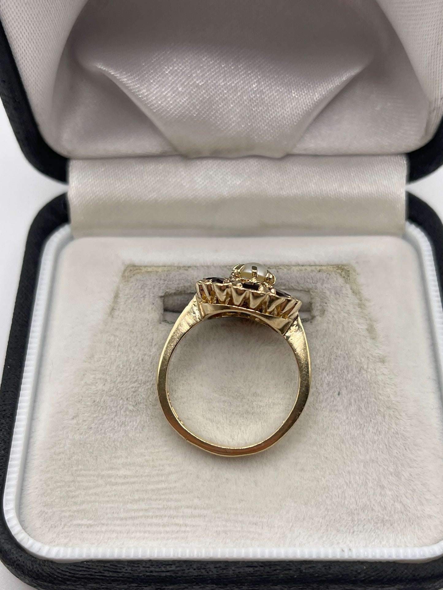 9ct gold pearl and garnet ring