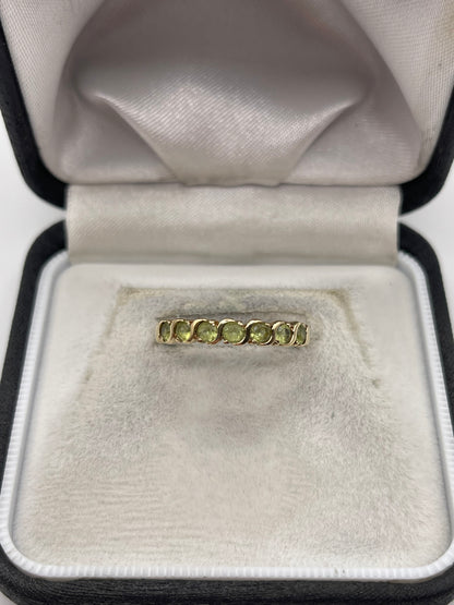 9ct gold peridot ring