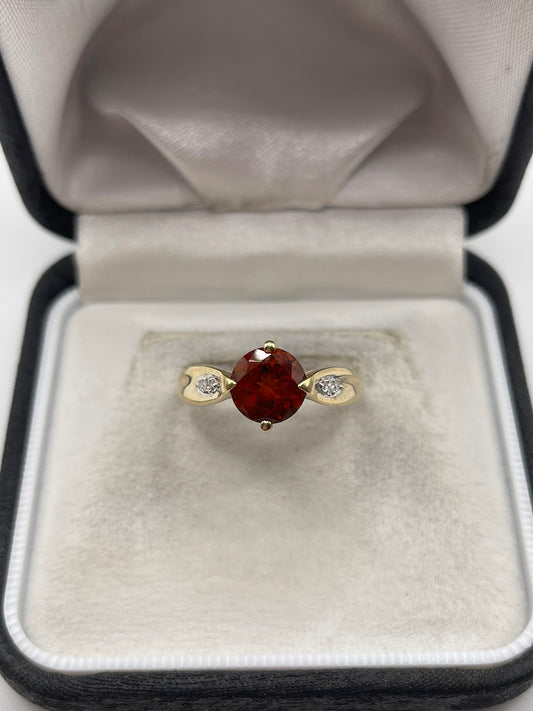 9ct gold citrine and diamond ring