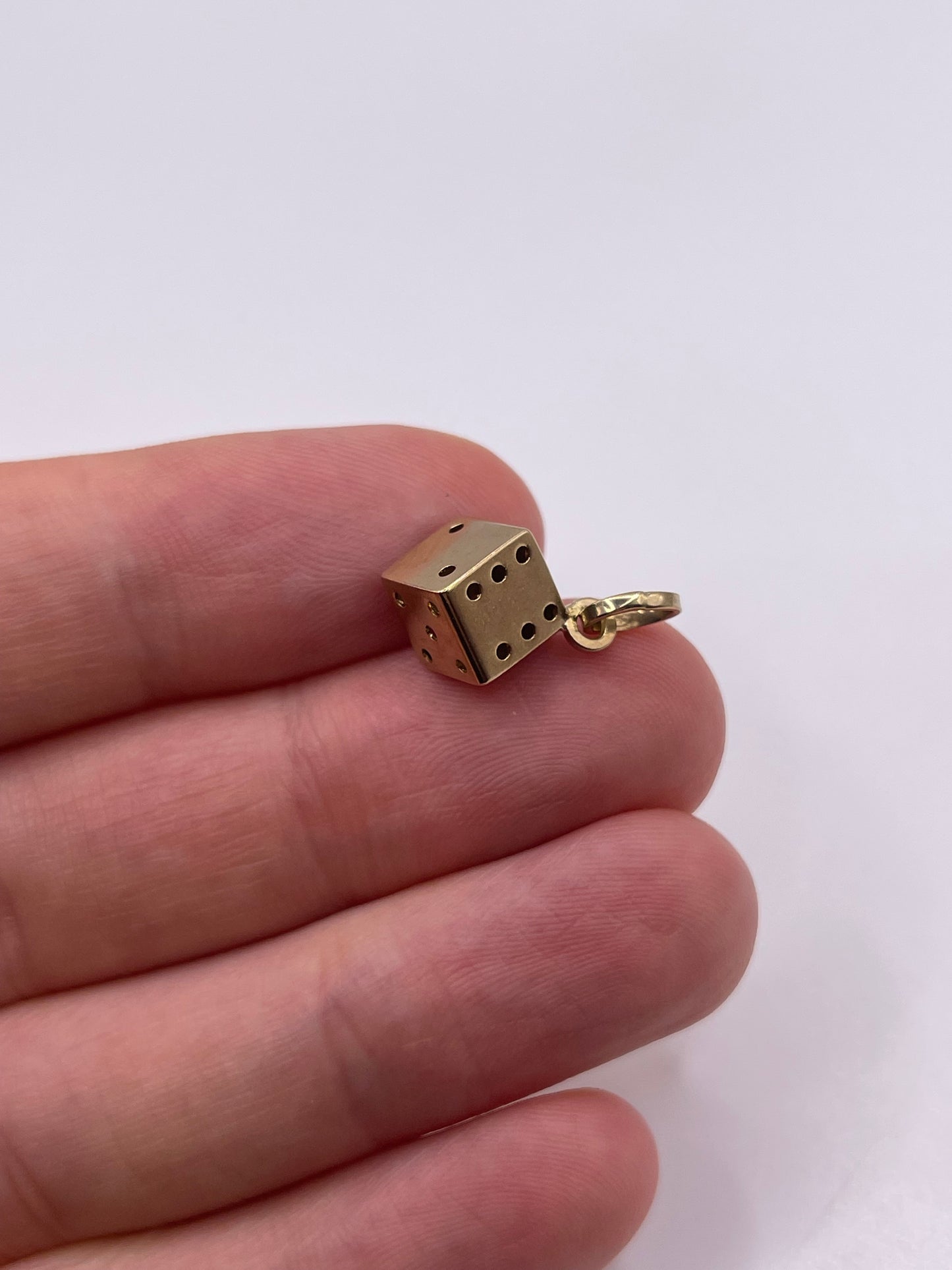 9ct gold dice charm