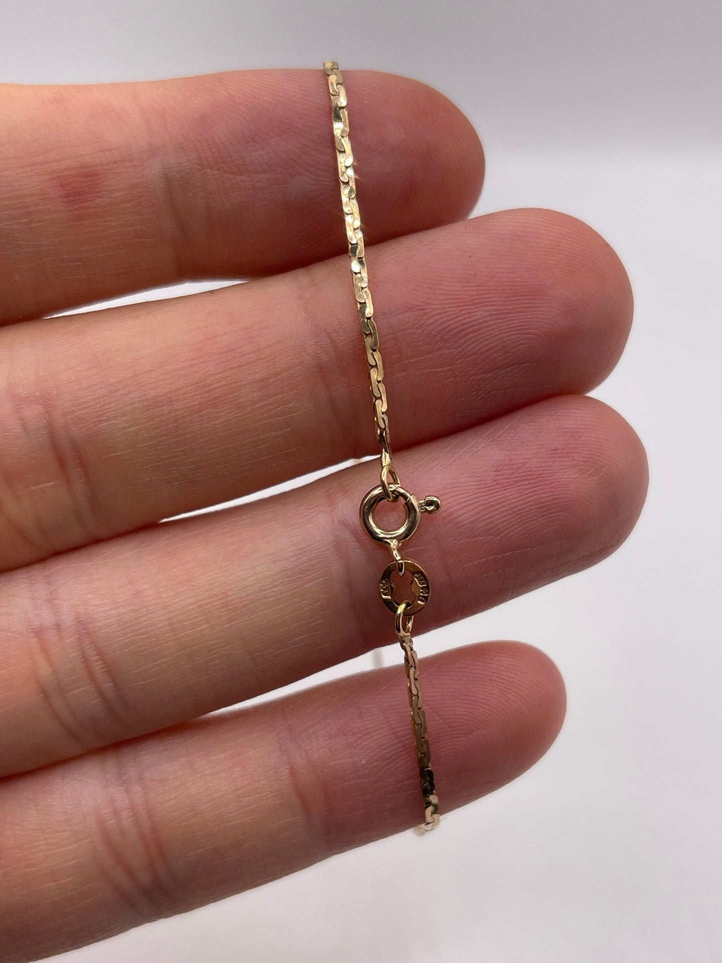 9ct gold bracelet
