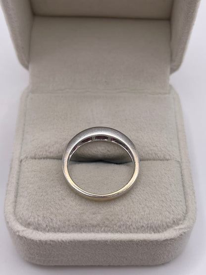 9ct white gold ruby and diamond ring