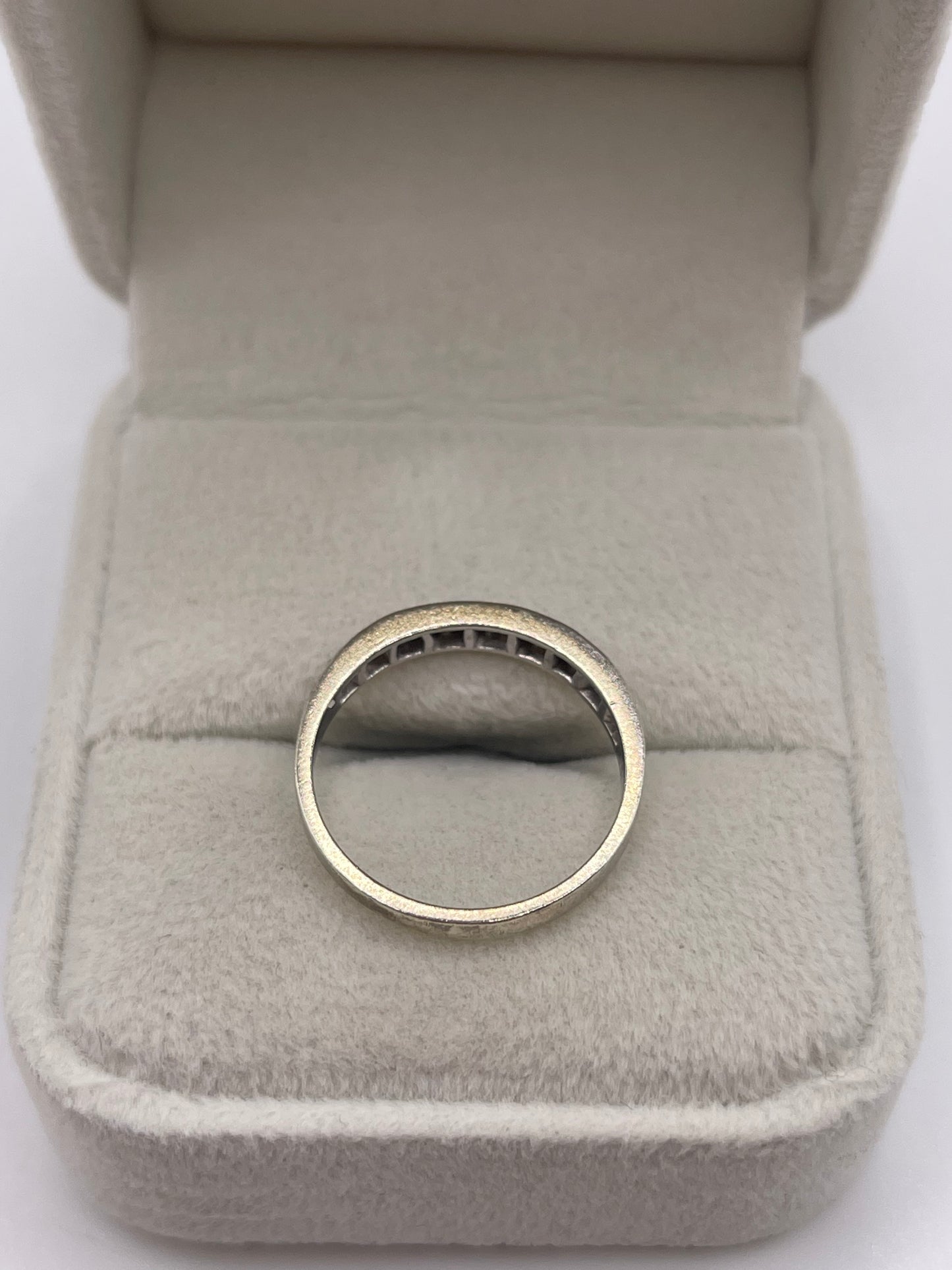 9ct white gold diamond ring