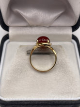 Load image into Gallery viewer, 9ct gold carnelian ring
