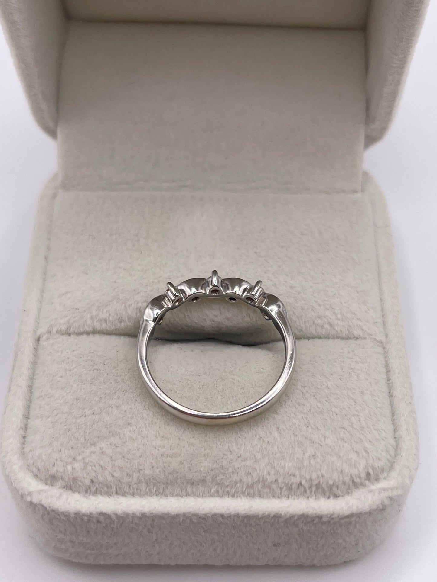 9ct white gold diamond ring