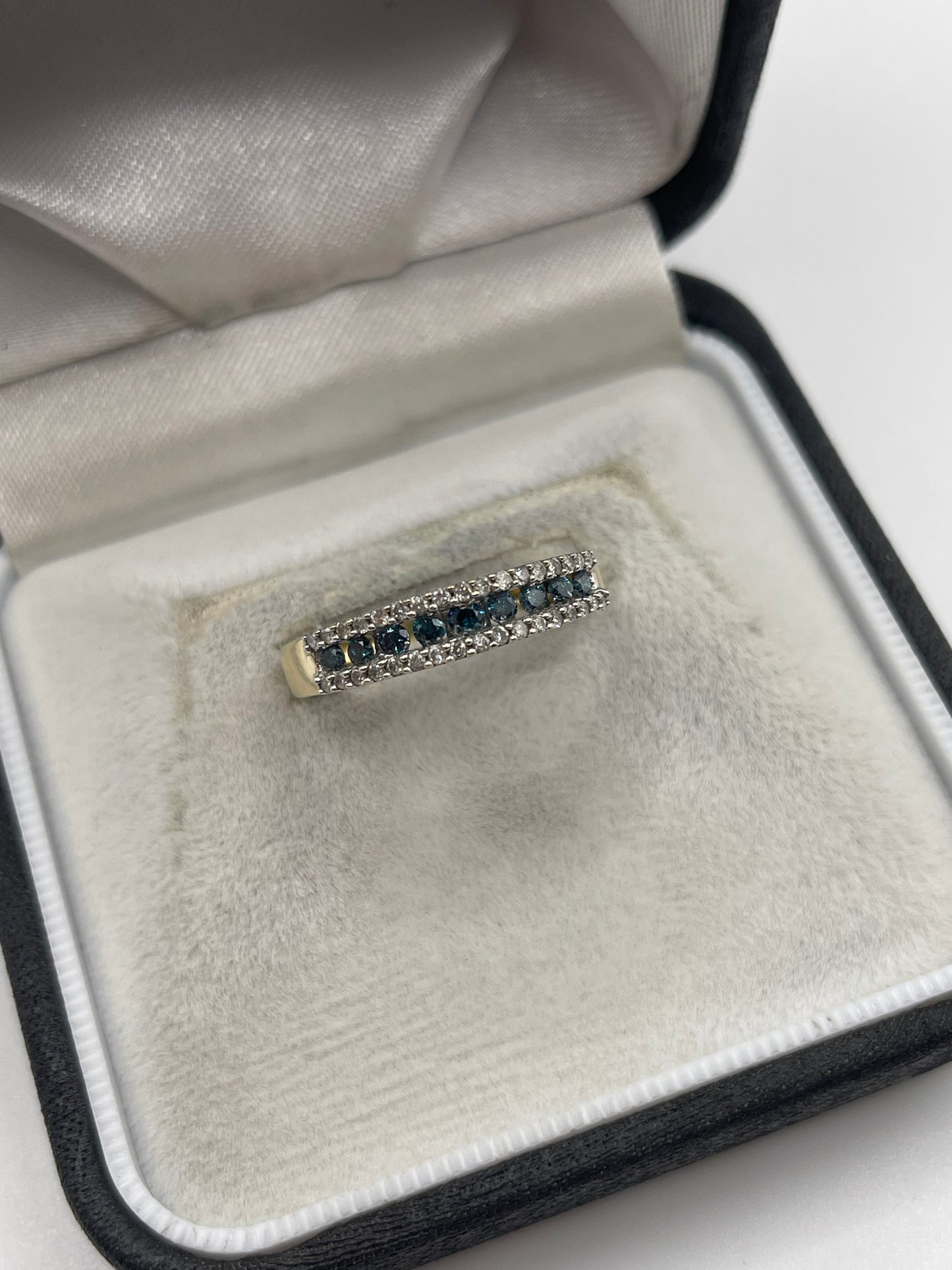 9ct gold diamond cluster ring