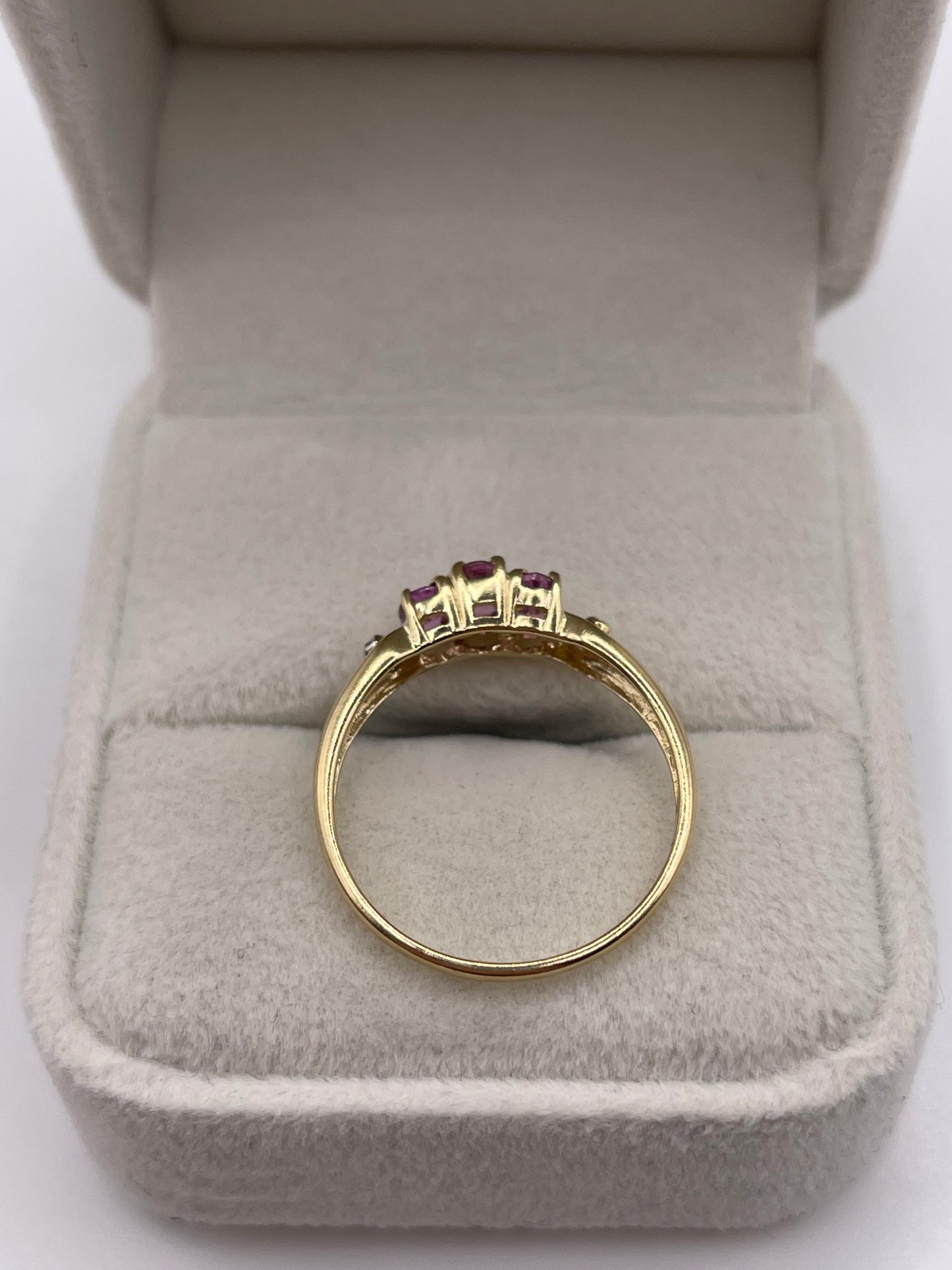9ct gold pink sapphire and diamond ring