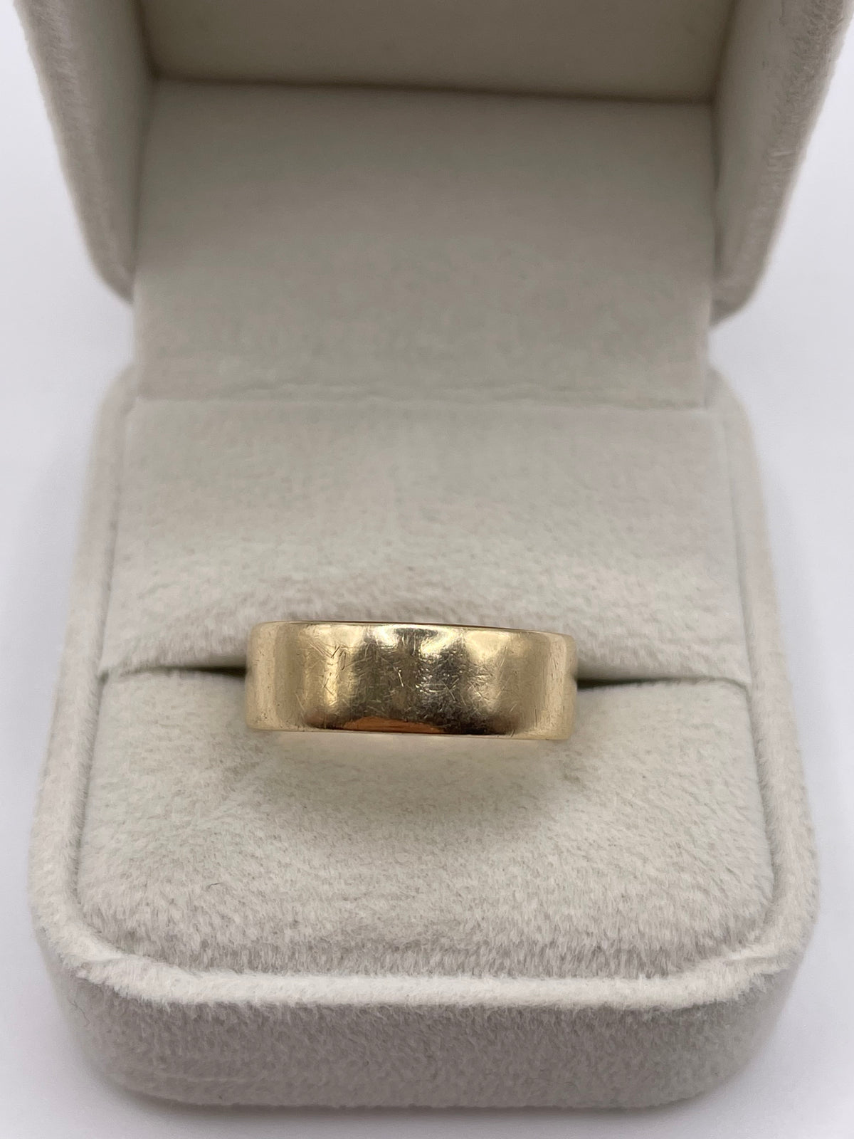 9ct gold band