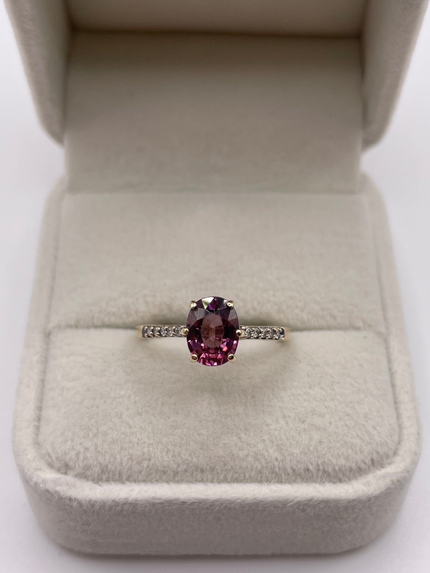 9ct gold purple zircon and diamond ring
