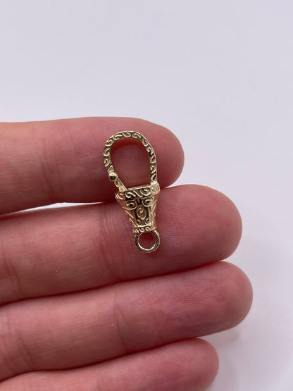 9ct gold 24mm engraved dog clip