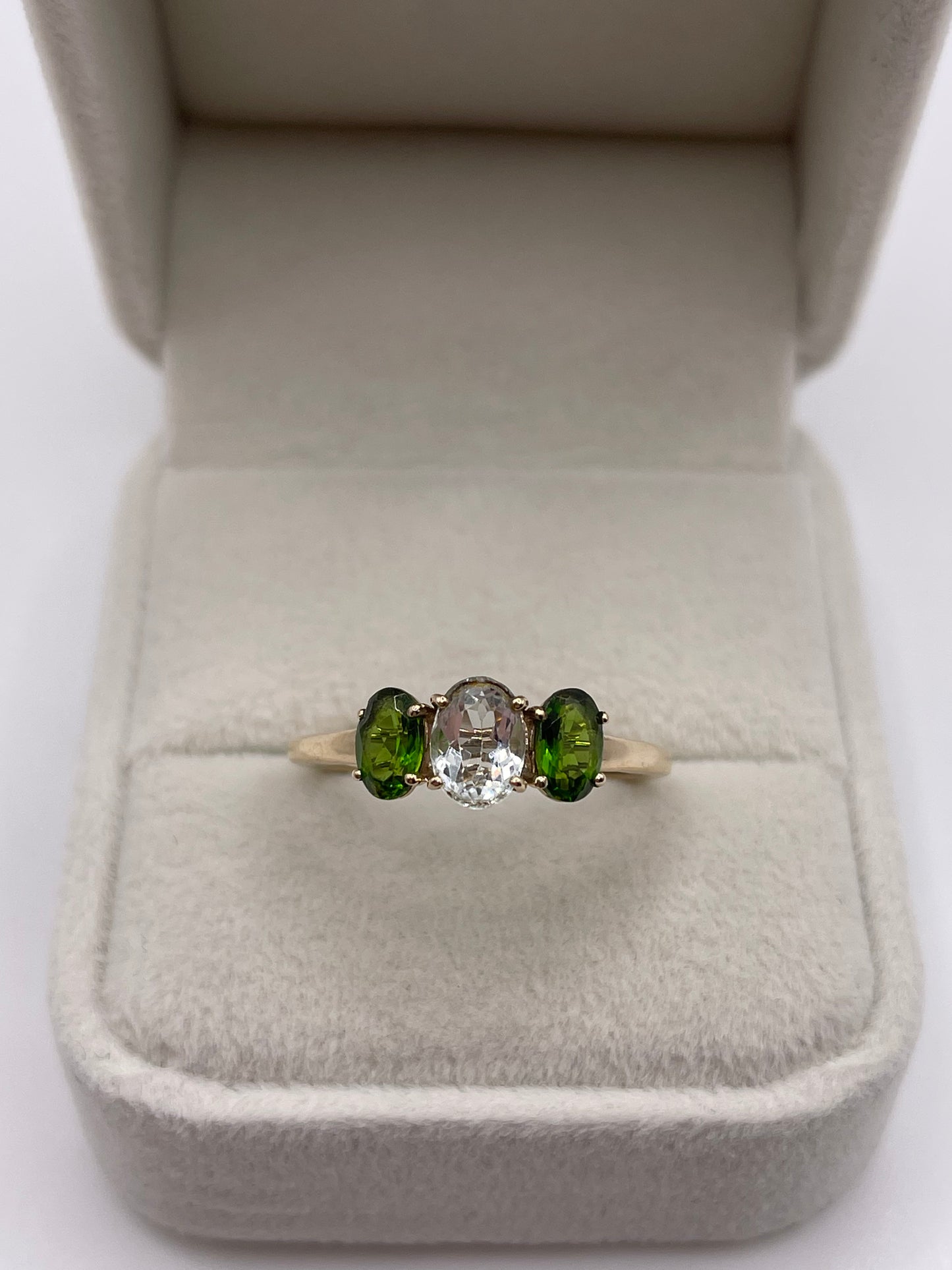 9ct gold aquamarine and diopside ring
