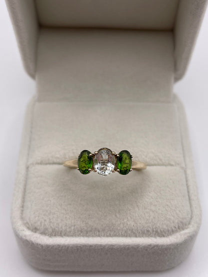 9ct gold aquamarine and diopside ring