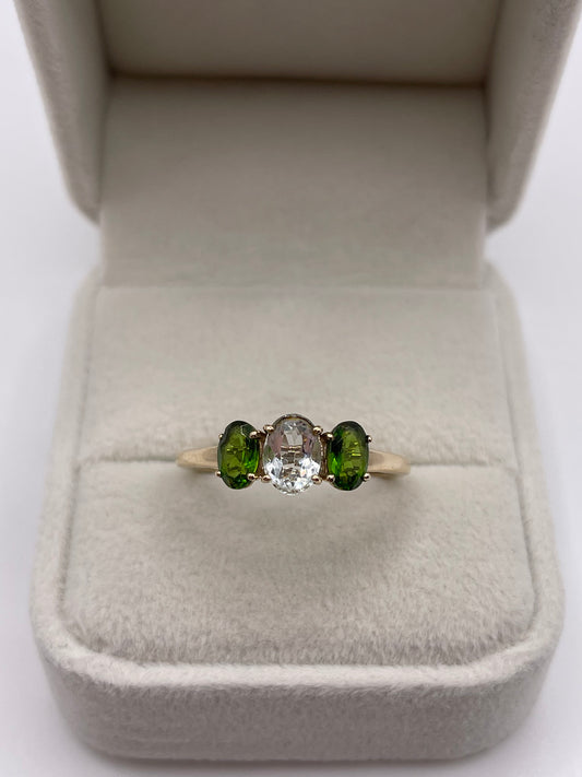 9ct gold aquamarine and diopside ring