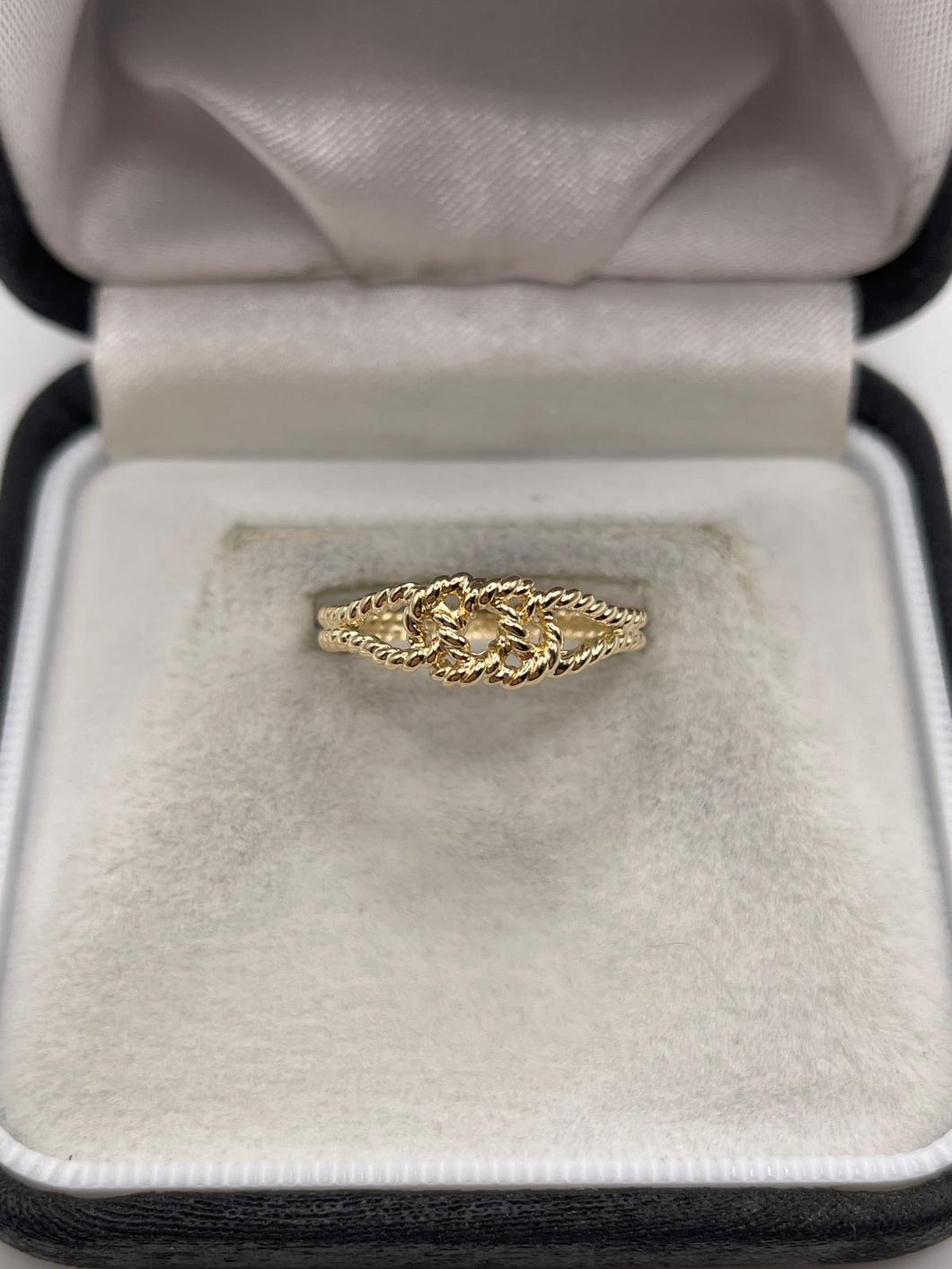 14ct gold knot ring