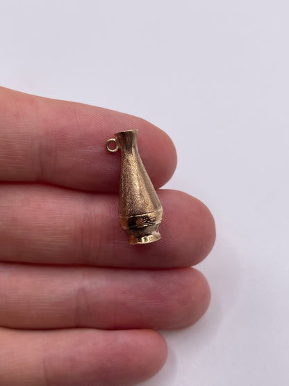 9ct gold vase charm