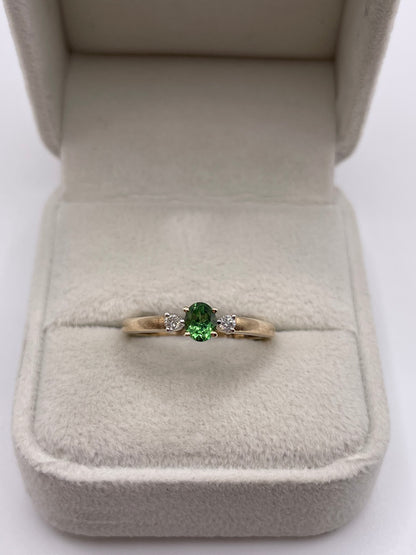 9ct gold tsavorite garnet and diamond ring