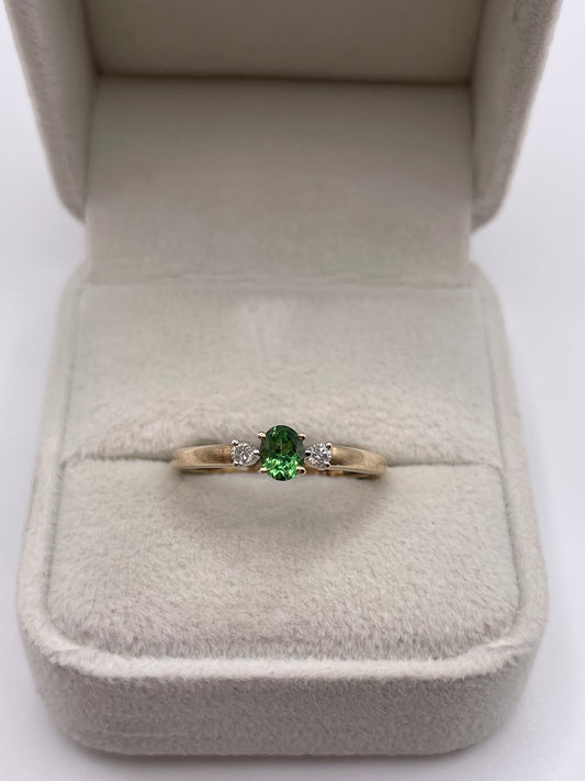 9ct gold tsavorite garnet and diamond ring