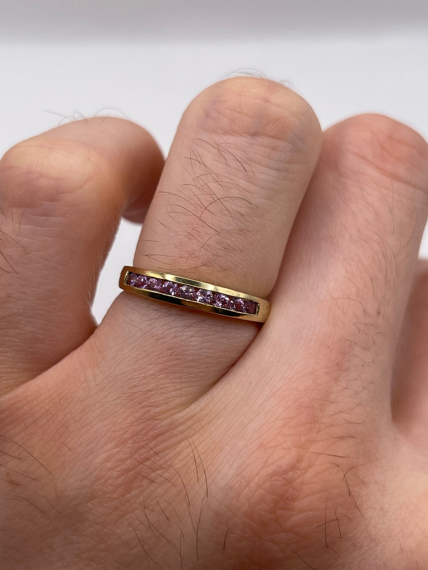 9ct gold pink sapphire ring