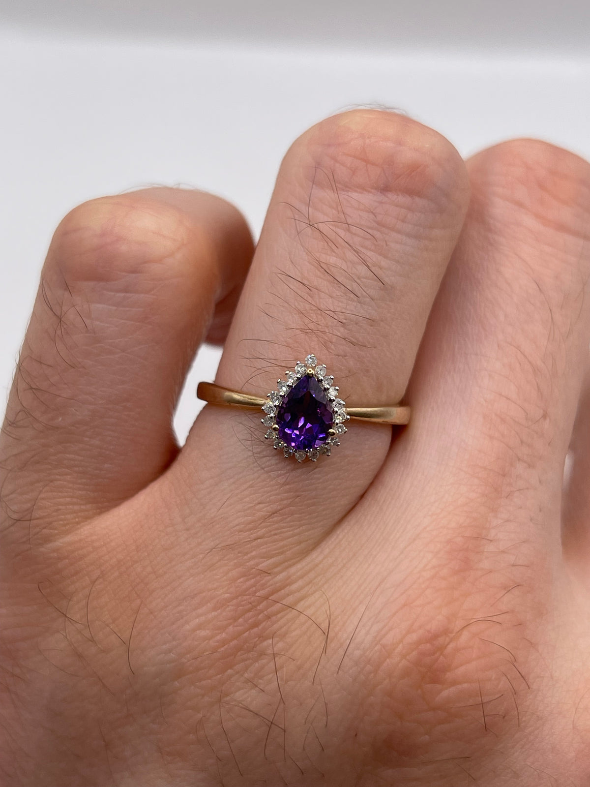 9ct gold amethyst and diamond ring