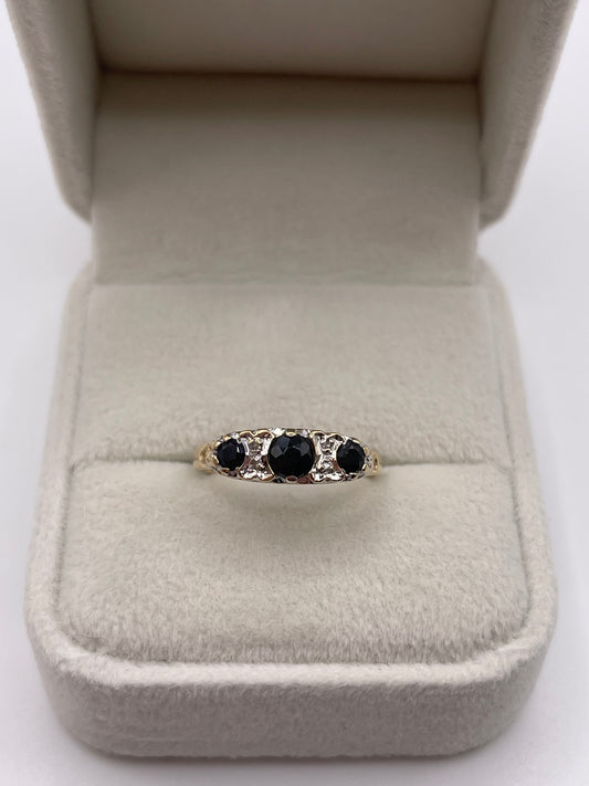 9ct gold sapphire and diamond ring