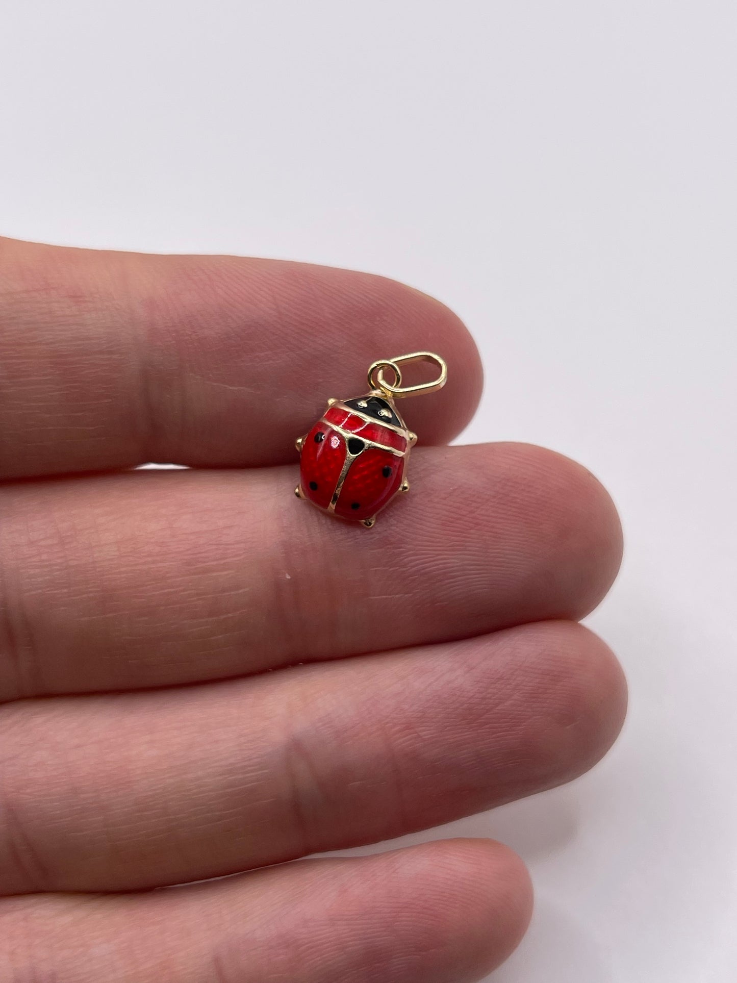 9ct gold enamelled ladybird charm