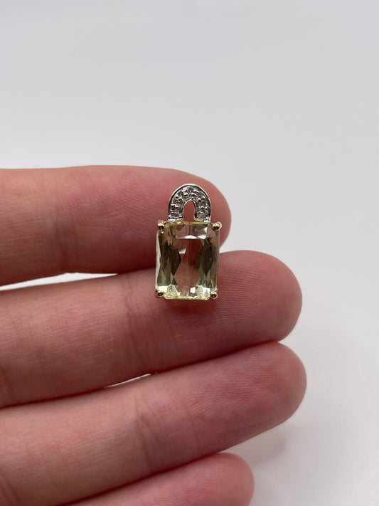 9ct gold quartz and diamond pendant