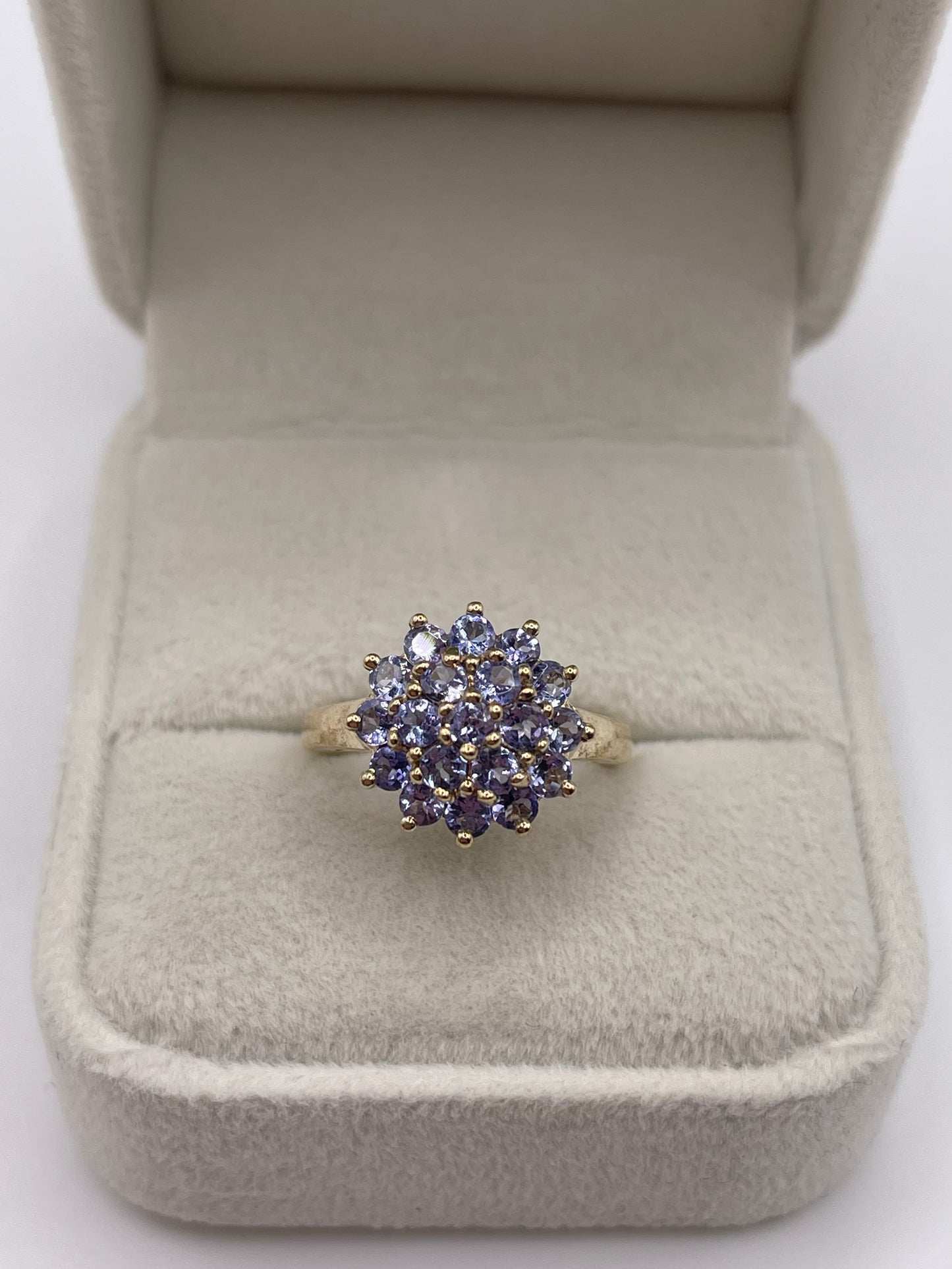 9ct gold tanzanite cluster ring