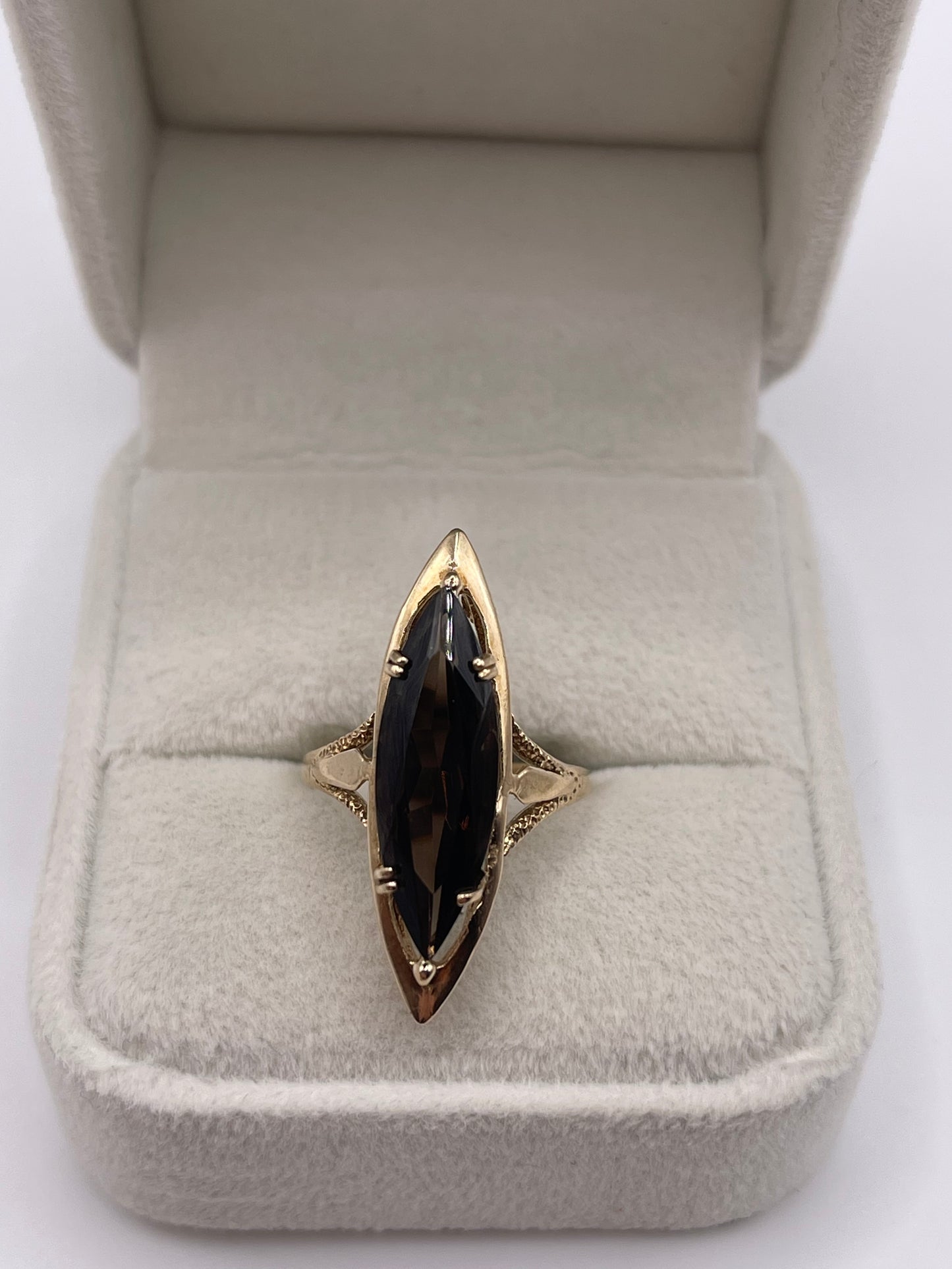 9ct gold Smokey quartz ring