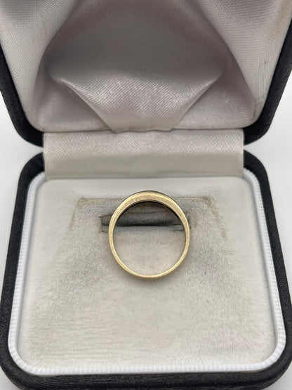 9ct gold sapphire and diamond ring