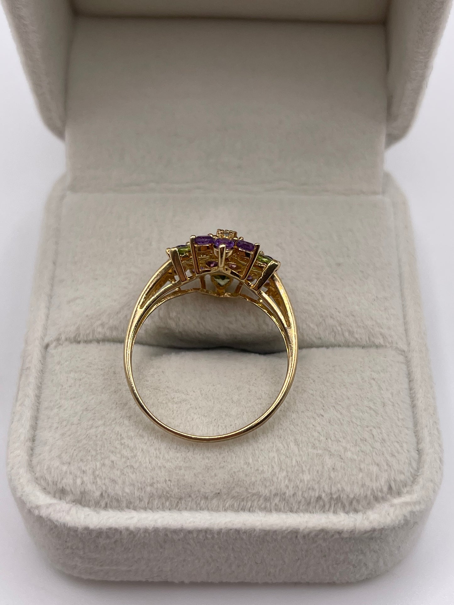 9ct gold amethyst and peridot cluster ring