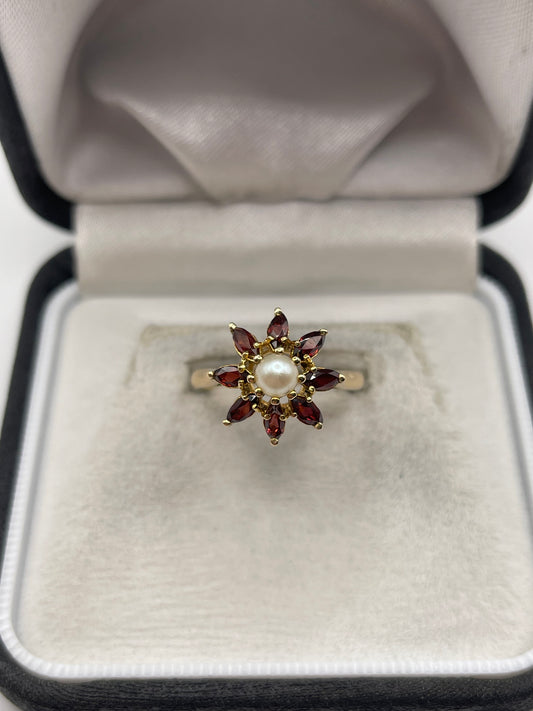 9ct gold garnet and pearl ring
