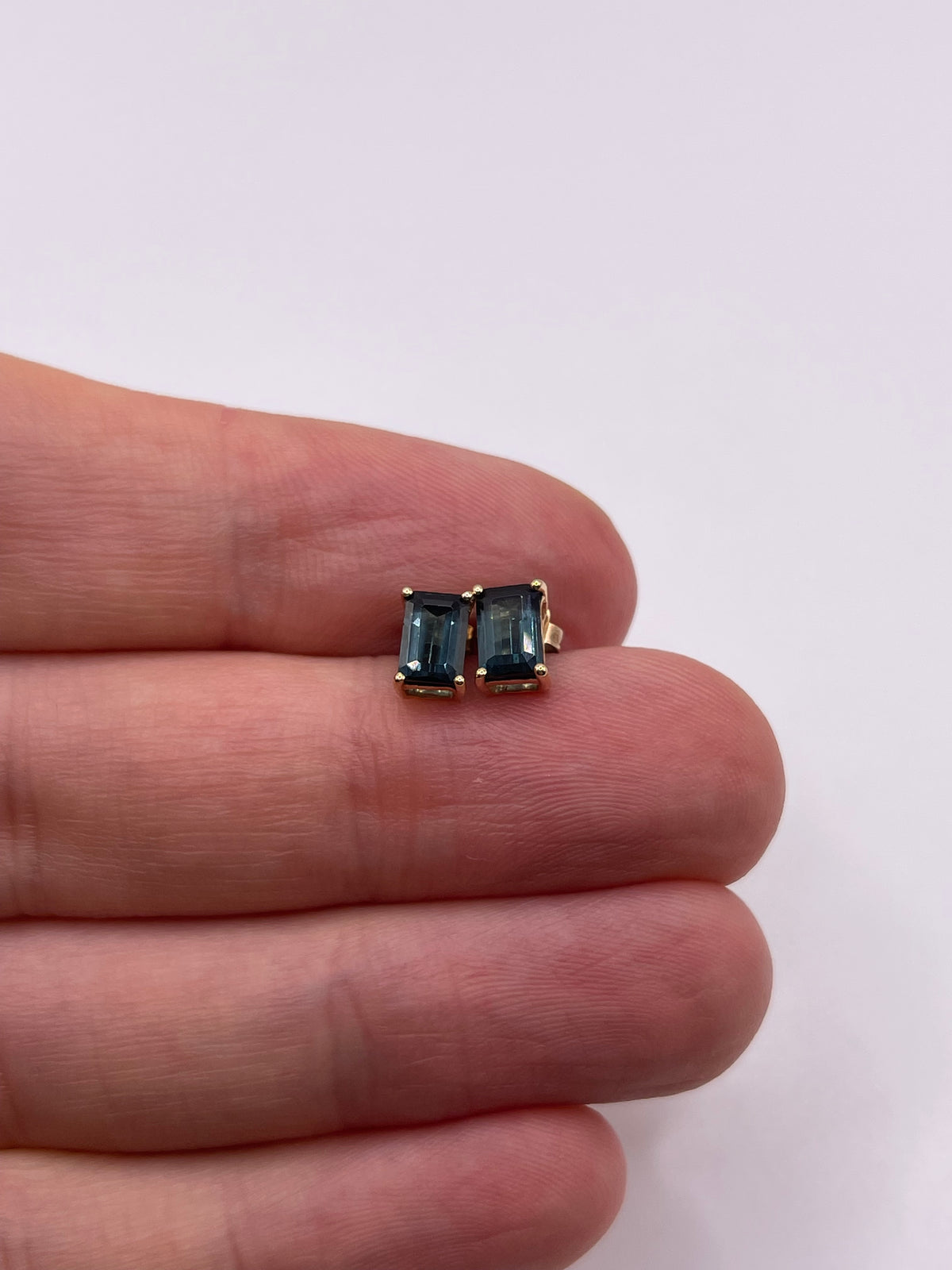 9ct gold tourmaline earrings