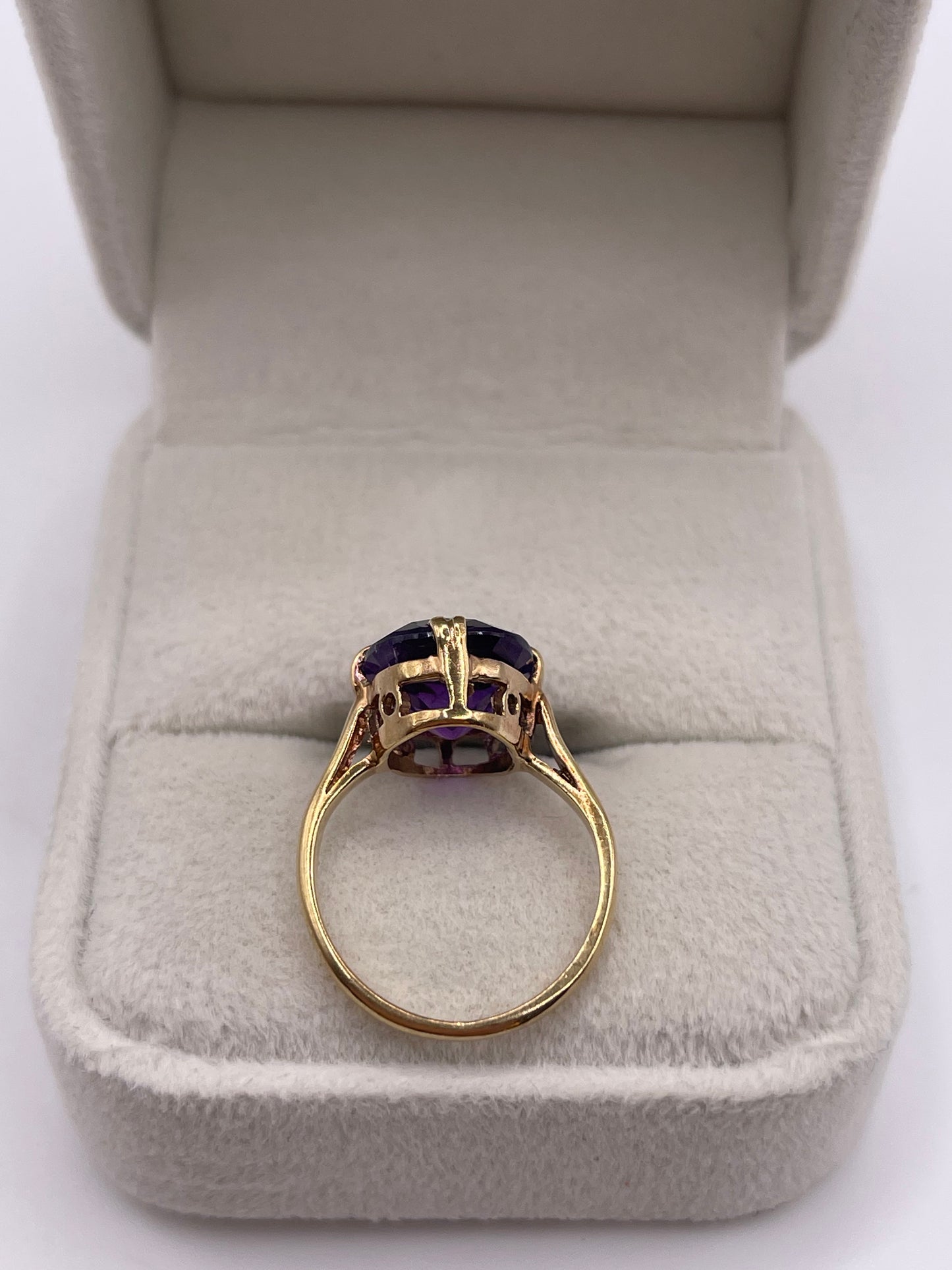 9ct gold amethyst ring