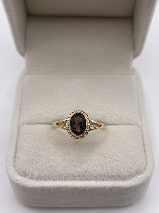 9ct gold Smokey quartz ring