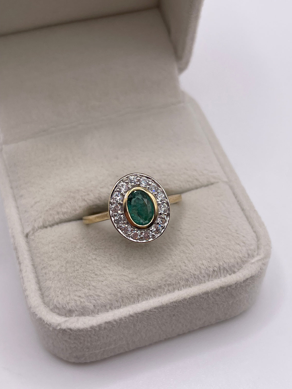 9ct gold emerald and zircon ring