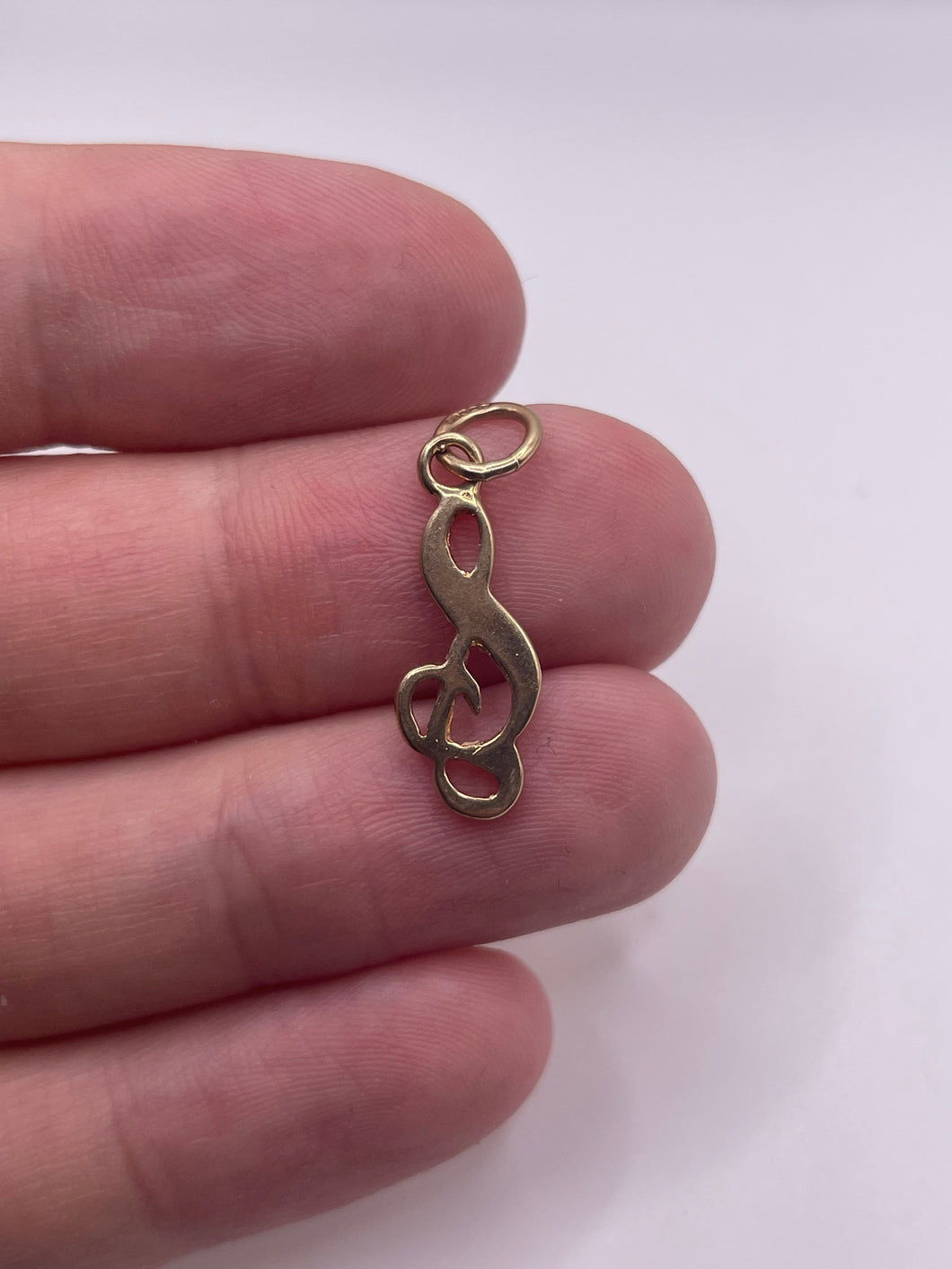 9ct gold musical note charm