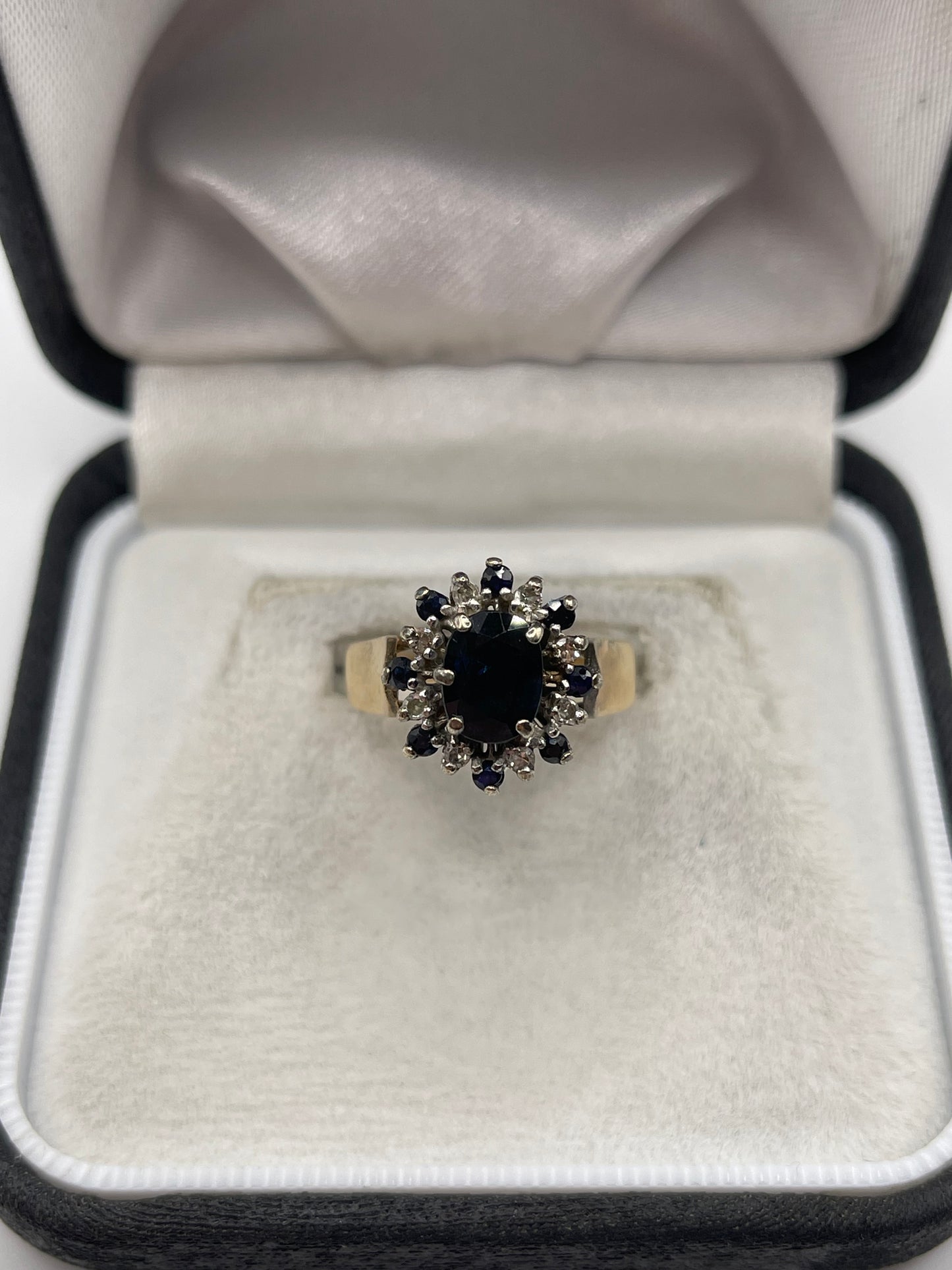 9ct gold sapphire and diamond ring