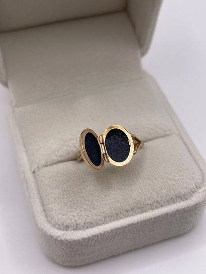 9ct gold locket ring