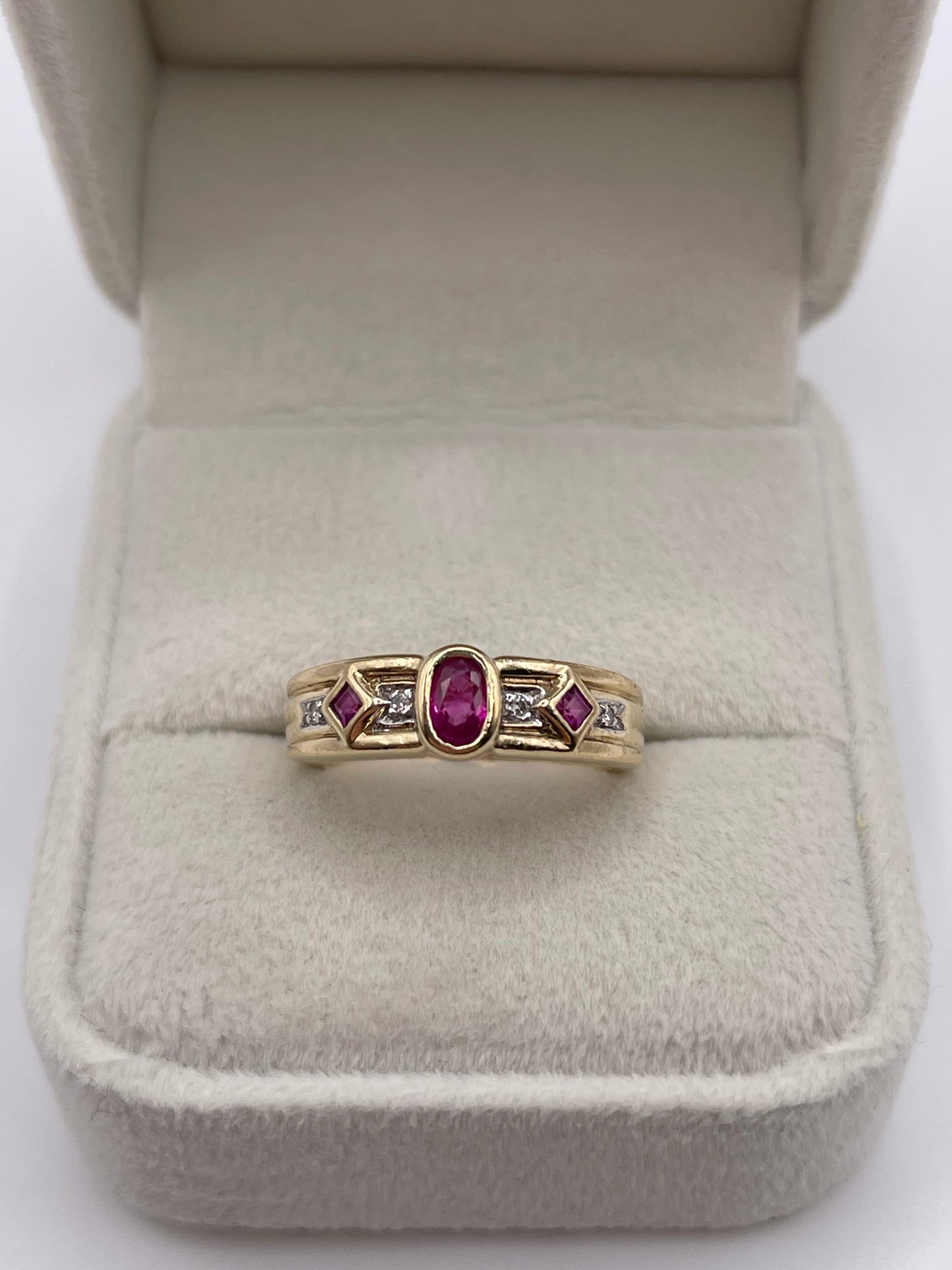 9ct gold ruby and diamond ring