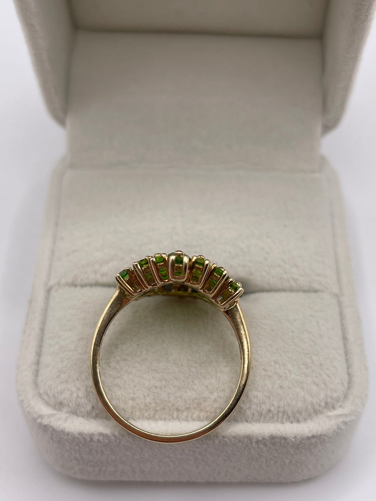 9ct gold diopside cluster ring