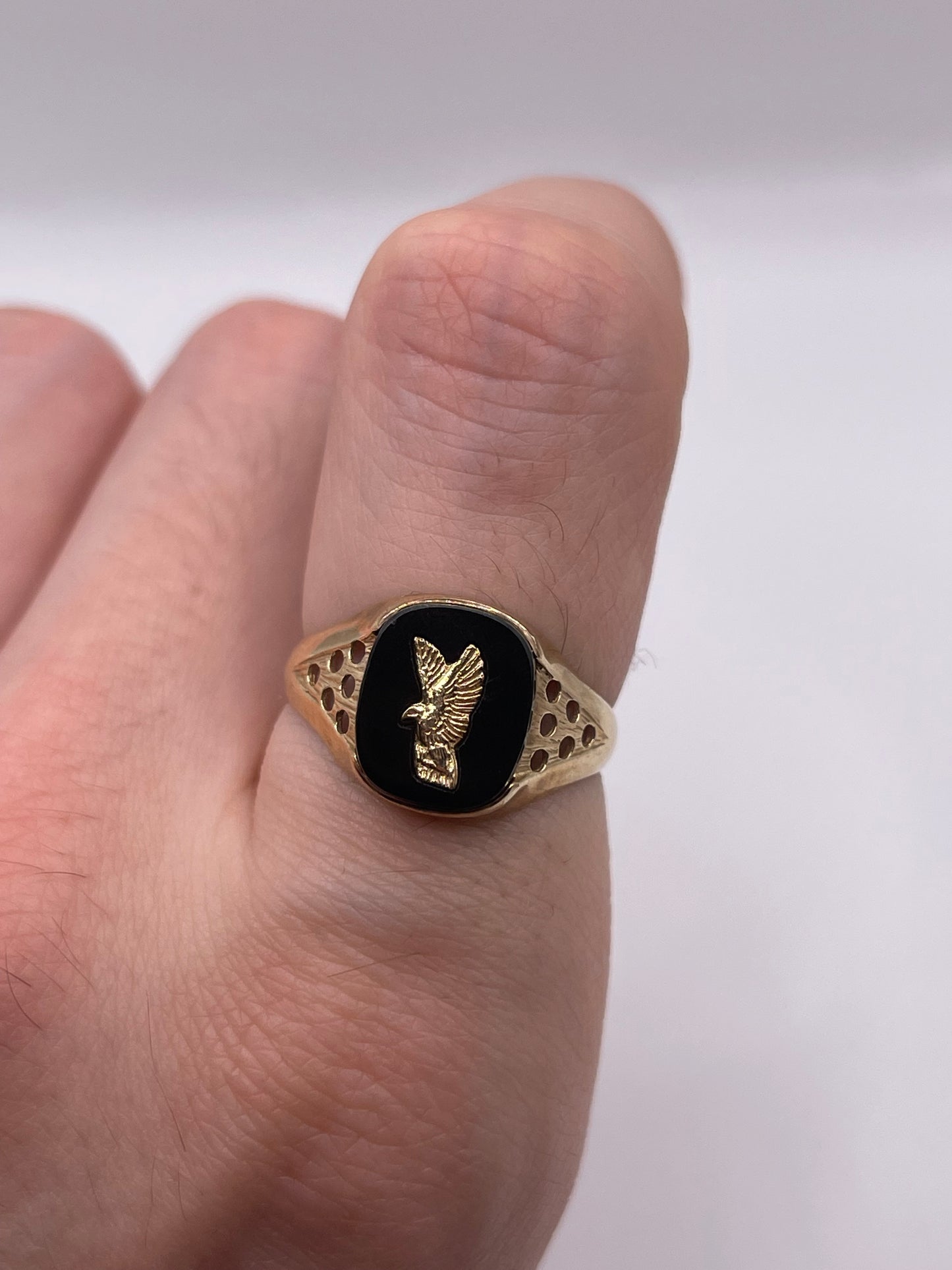 9ct gold onyx signet ring