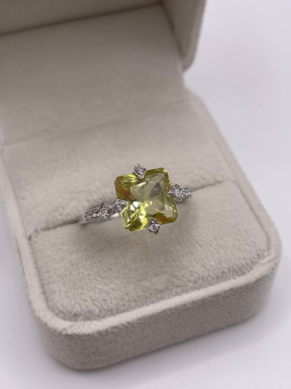 9ct white gold lemon quartz and diamond ring